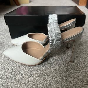 Pure Navy White and Silver Leather Slingback Pumps